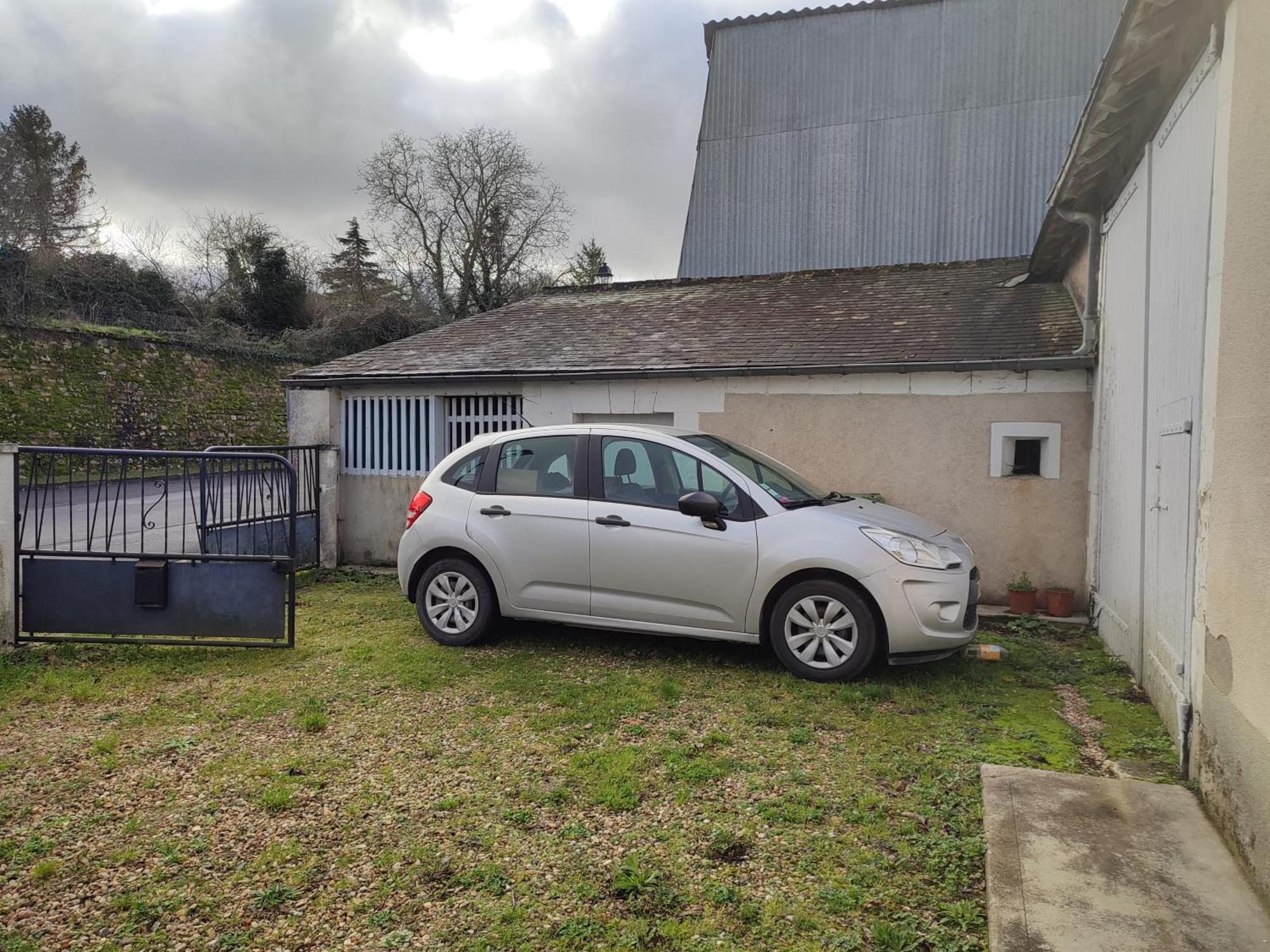 Maison Plain Pied, 2 Chambres, Longere Typique , Fraiche, Dans Bourg Avec Tous Commerces Luçay-le-Mâle Εξωτερικό φωτογραφία